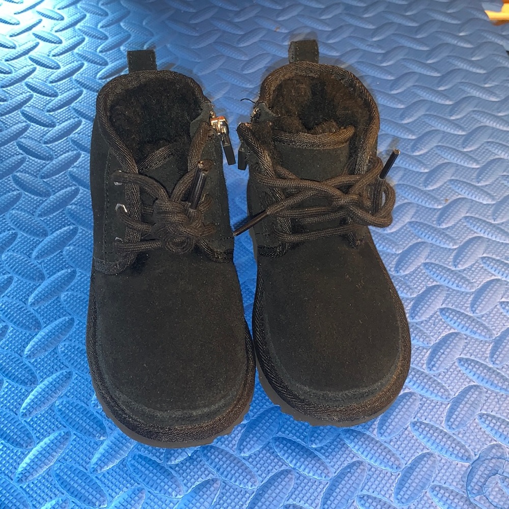 NWOT Neumel II UGG boot - Picture 7 of 7